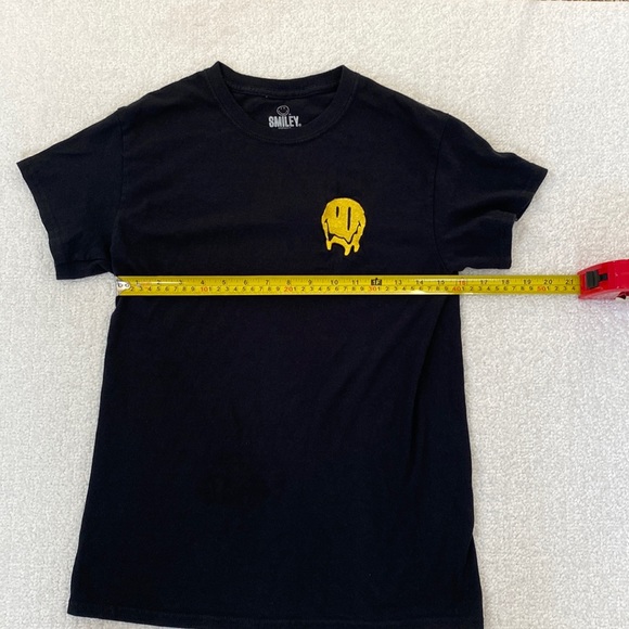 Smiley Originals Embroidered Black and Yellow Short Sleeve T-Shirt Size Small 🙂 - Picture 10 of 11